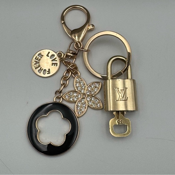 Louis Vuitton Accessories - Authentic Louis Vuitton Lock & Key on Unbranded Bag Charm Key Chain Gold Black
